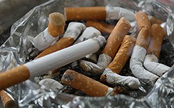 Definitief verbod op roken in horeca: rookruimte moet dicht