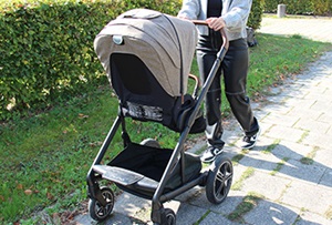 kinderwagen120240425.jpg